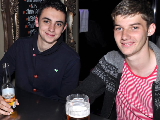 Alex and Chris in Mist. 1141118p