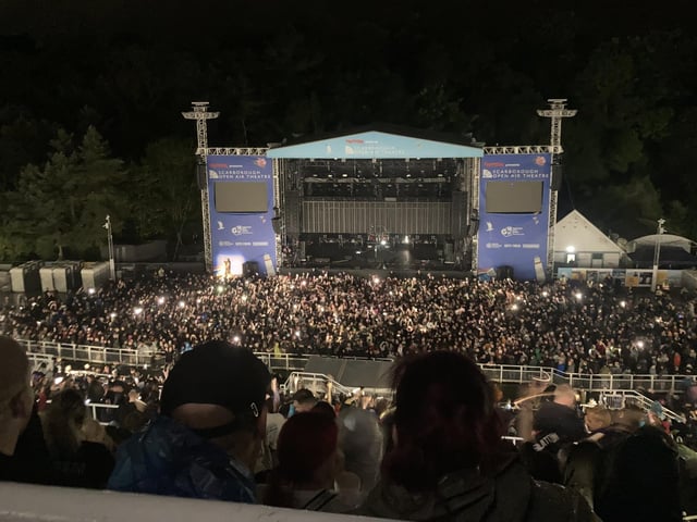 The crowd eagerly waiting for the encore.