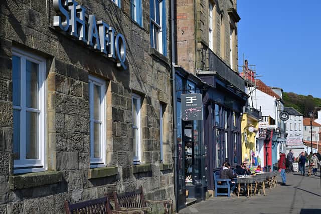 Whitby view along Marine Parade. photo: Richard Ponter