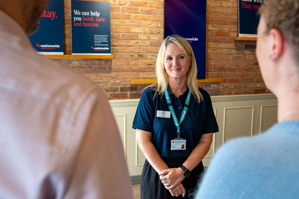 Dementia UK veranstaltet eine kostenlose Sprechstunde für pflegende ...