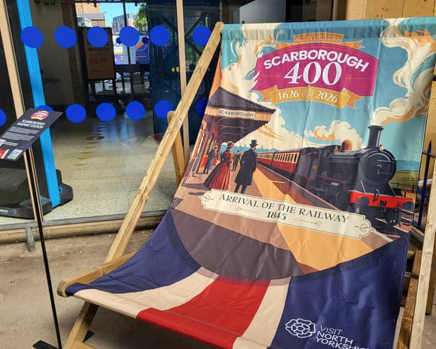 Scarborough 400 Deckchair at Scarborough Railway Station.  photo: Anttoni Numminen, LDRS.
