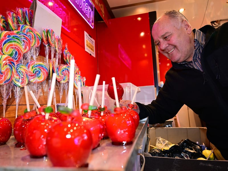 Making tasty toffee apples.