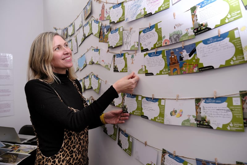 Poet Charlotte Oliver has been collecting people’s memories of the gardens on specially commissioned postcards designed by local illustrator Amy Kendell for a
project named ‘Dear South Cliff Gardens’, and the completed postcards will be displayed in the new community hub in celebration of the regeneration of the gardens.