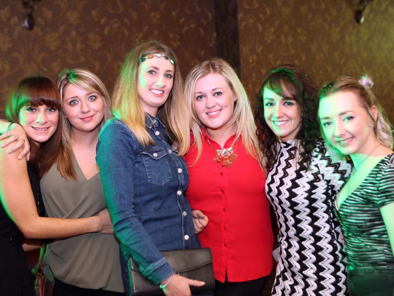 Becca, Lucy, Jade, Jade, Lauren & Sam ready to paint the town red.