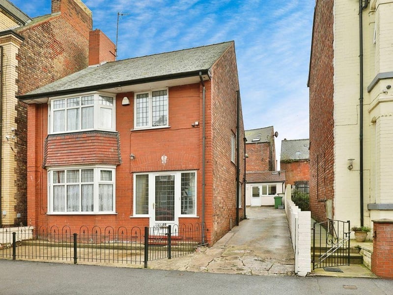 This three bedroom detached house is for sale with Bettermove for £244,000.