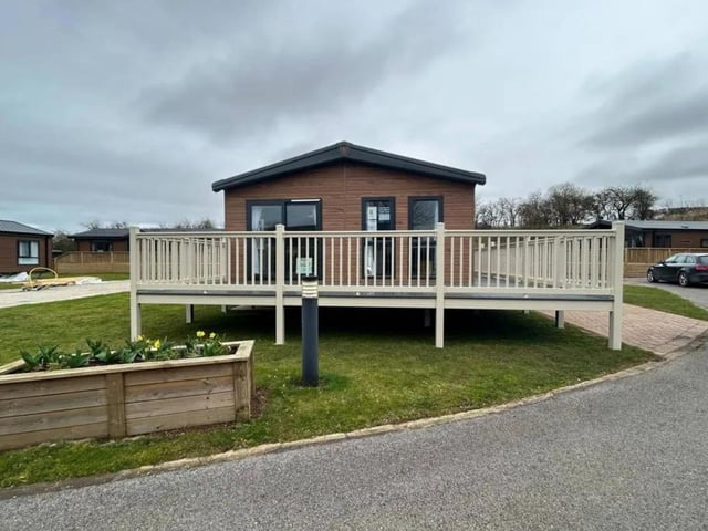 This two bedroom lodge is currently for sale with ParkMove for £164,995.