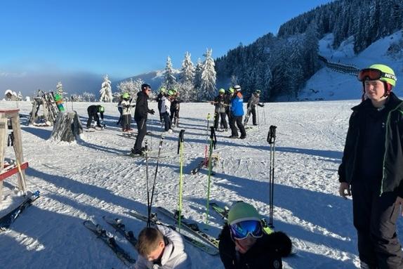 Eskdale students have great fun on the slopes during their ski trip to Austria.