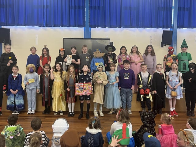 Children at East Ayton School.