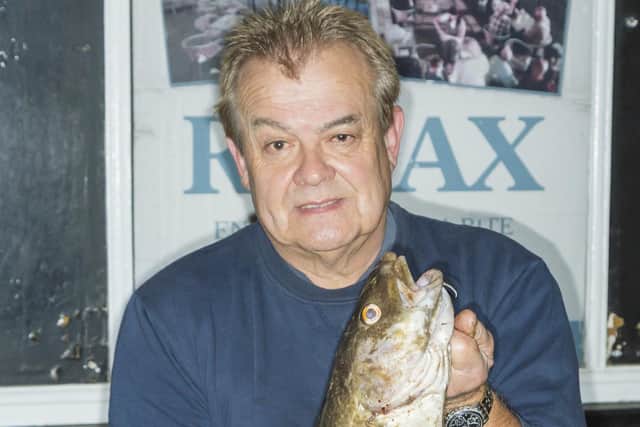 Dave Perrett with his Heaviest Fish 5 lb 1 oz from the Wednesday October 26 WSAA League match PHOTO BY PETER HORBURY