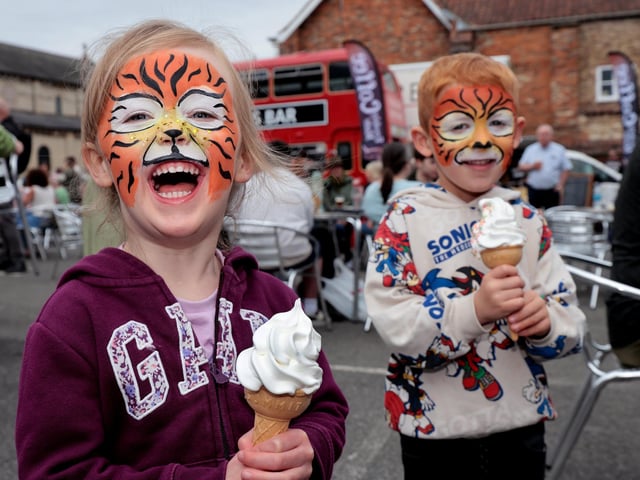 Youngsters enjoying an ice cream.Richard Ponter, Visit Malton CIC