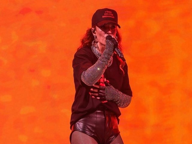 Jess Glynne live in Scarborough.