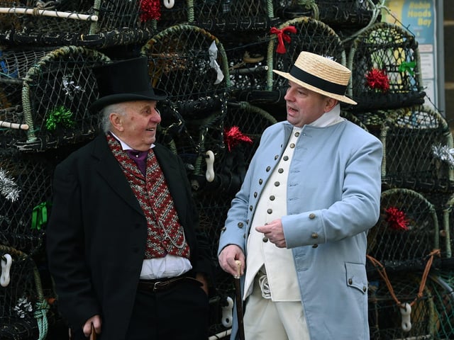 Muir Mennell chats to Danny Lane. Picture: Jonathan Gawthorpe