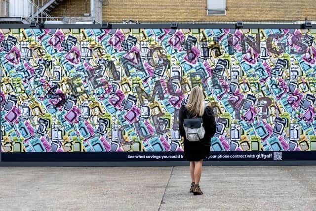 To show the nation what’s right in front of them, giffgaff unveiled the world’s biggest ever magic eye in London in an effort to help them see things more clearly.