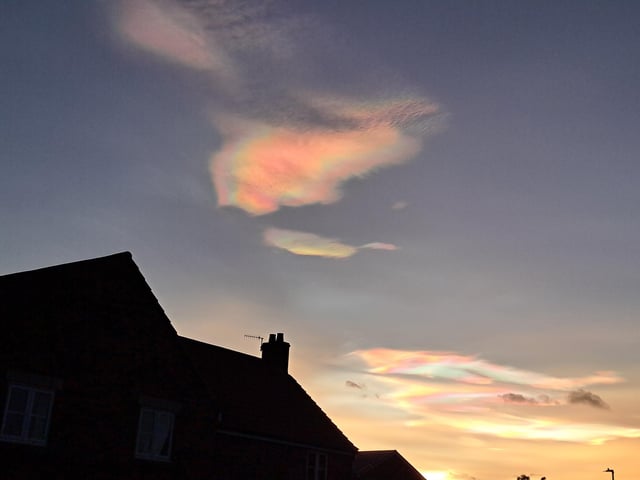 Stephen Woodcock took this incredible shot whilst out walking our dog during the evening.