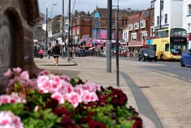 Taking place on Scarborough’s Sandside Road, close to the West Pier, the Ice on the Prize stunt will see an ice block erected near the harbour.