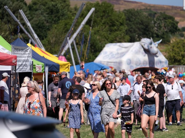 The sun shone down on the show