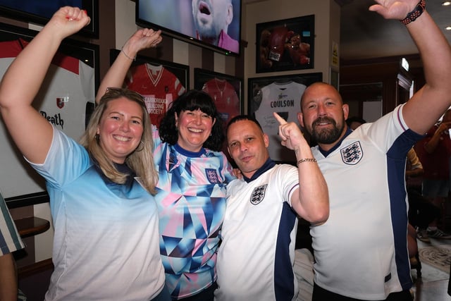 England fans cheering at Scholars Bar. picture: Richard Ponter