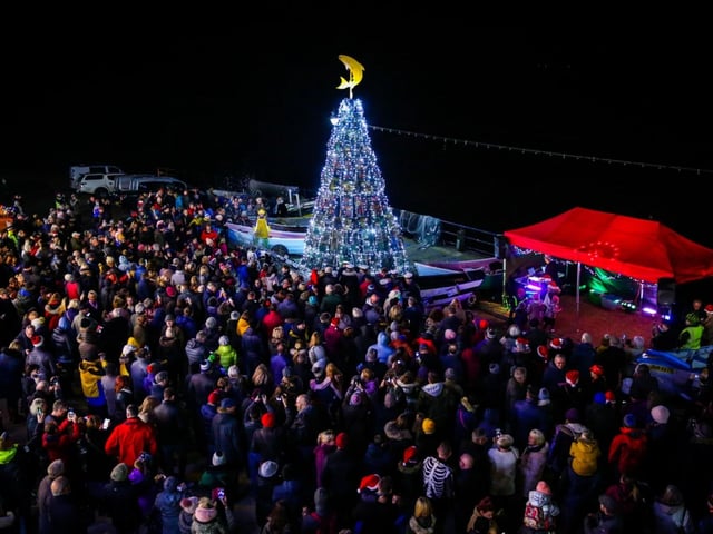 Filey Fishtive Tree Switch On will take place on the Coble landing on December 6. With a live DJ, lot's of delicious food and fireworks at 7pm, come along to see the Filey Fishtive tree lights switched on and be immersed in the festivities. The tree is made from lobster and crab pots on Coble Landing and has been a tradition in Filey since 2017 and raises funds for local community groups.