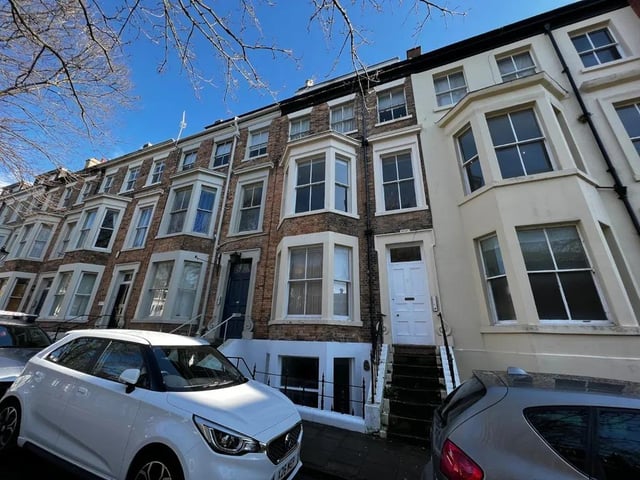 This one bedroom and one bathroom flat is for sale with Reeds Rains with a guide price of £80,000.