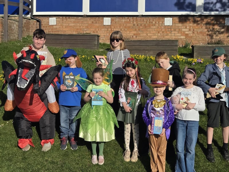 Fylingdales School mixed class.