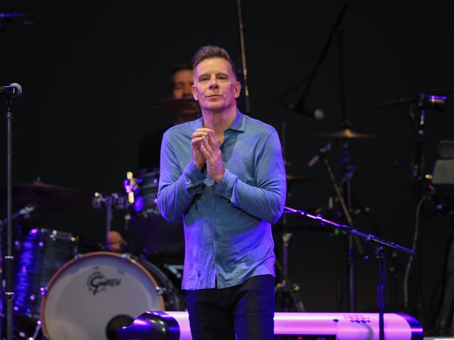 Deacon Blue performing at the OAT.