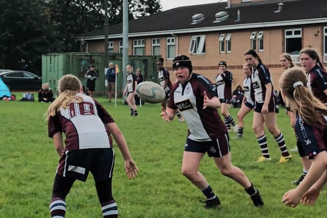 Anabelle Drake in action for Scarborough RUFC Girls Under-16s.