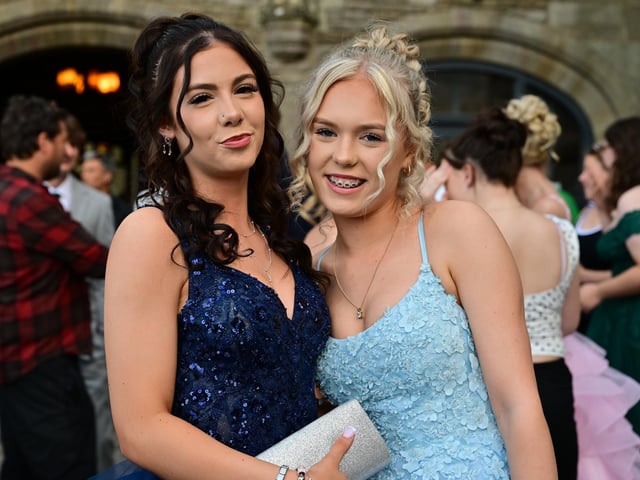 Whitby School Prom - smiles for the camera!