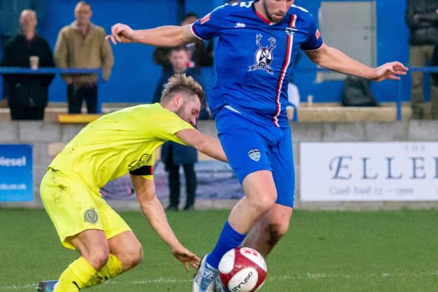 Lewis Hawkins has signed on for next season with the Blues.