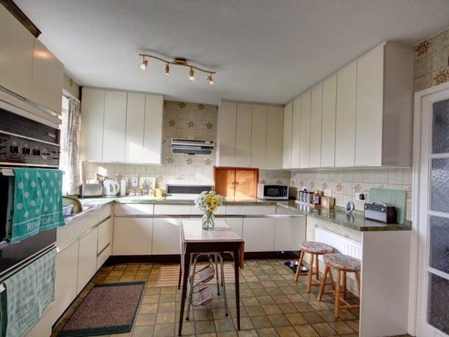 The breakfast kitchen within the Whitby bungalow for sale.
Contact Richardson and Smith on 01947 602298.