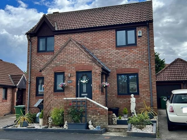 This three bedroom and one bathroom detached house is for sale with Colin Ellis with a guide price of £250,000.