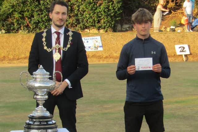 Shrewsbury's Callum Wraight successfully defends Gambart Baines ...