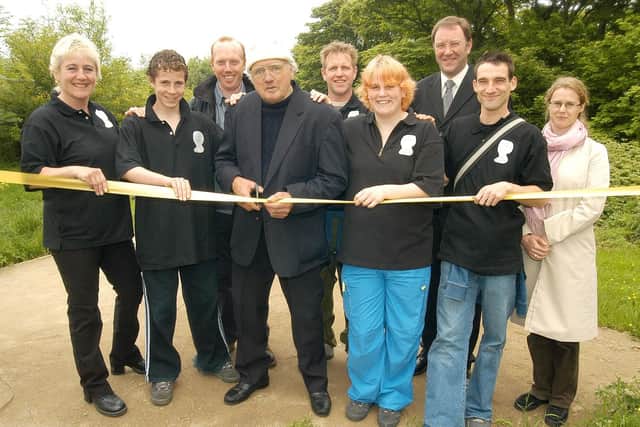 The official opening of the New Sculpture Trail at the South Landing, Flamborough. (PA0322-6)