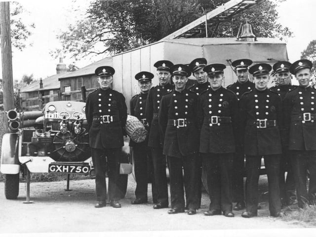 Keith Raper's grandfather is third from the right (year unknown).
