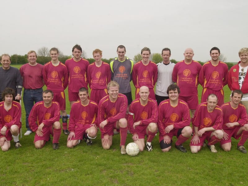 The Bridlington Foresters football team poses for the photographer in 2006. (ps0618-20.jpg)