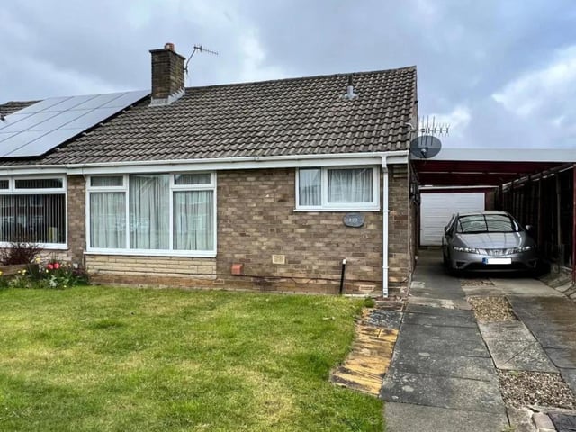 This two bedroom, one bathroom semi-detached bungalow is currently for sale with Colin Ellis for £160,000.