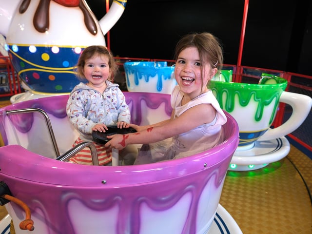 Tea Cup spinning fun