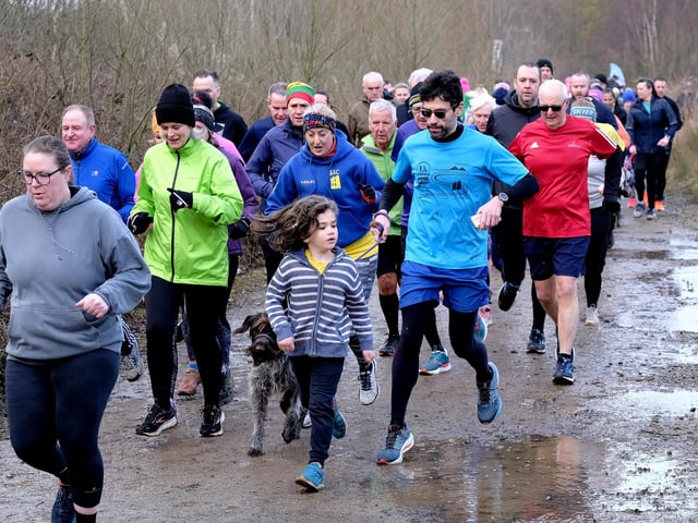 A crowded section of the North Yorkshire Water Park Parkrun