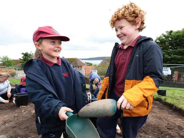 The Big Dig at Paradise - Learning is fun!