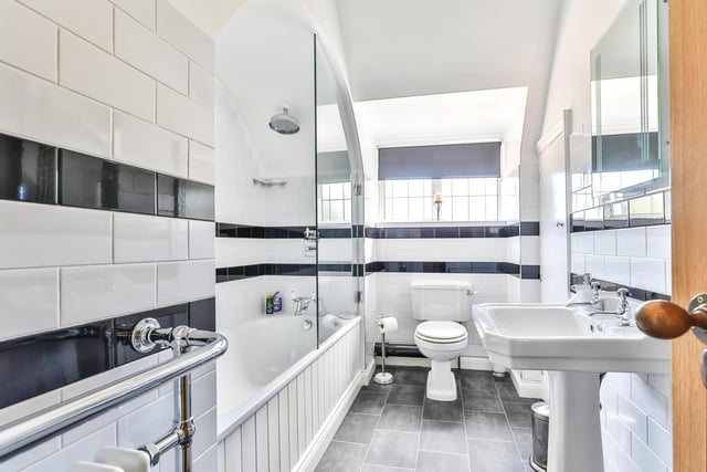 This bathroo is both functional and stylish
