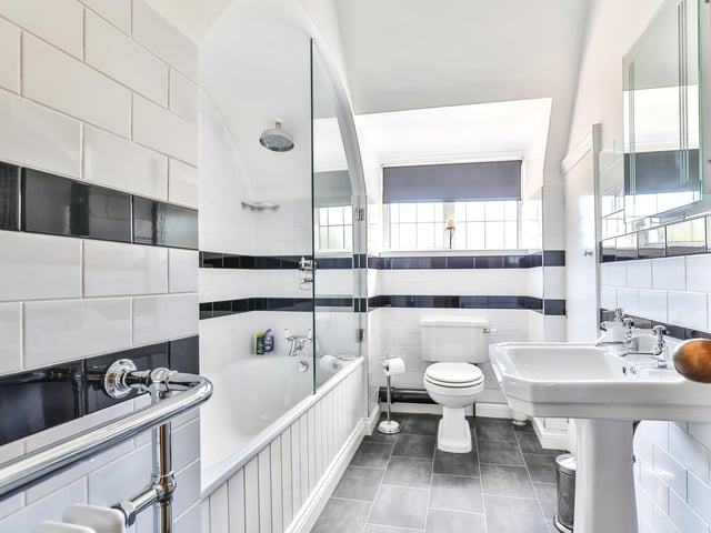 This bathroo is both functional and stylish