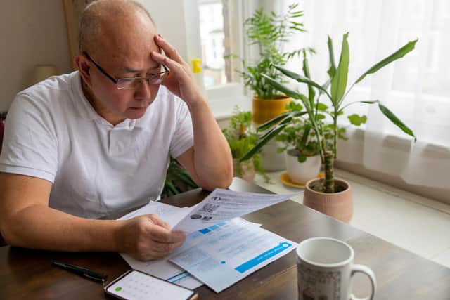 Energy companies must give prior notice of bill increases.