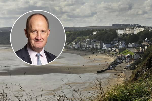 Filey and inset, Thirsk and Malton MP Kevin Hollinrake, whose constituency includes the coastal town. (Photo: Richard Ponter and CC BY 3.0)