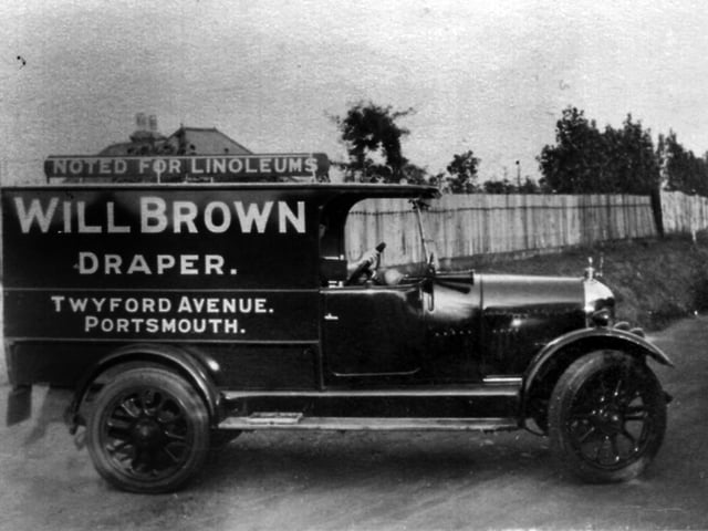William Brown, Draper, Twyford Avenue, Portsmouth
William Brown's delivery van. Draper must have meant much more in those days with lino on sale as well.