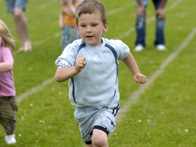 Toddler race at Sleights School Sports Day, June 2009.
w092716a