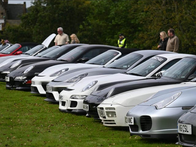 In 2023 Sewerby Hall also held a 1960s-themed event, which included the R7 Yorkshire Porsche Festival.