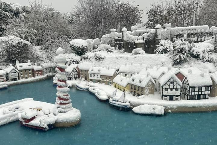 This morning at Bondville Model Village