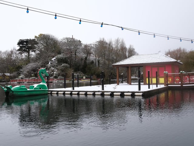 Snowfall in Peasholm Park