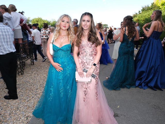 Whitby School Prom night. picture: Richard Ponter