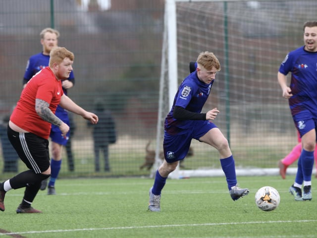 Club Atletico de Bransholme cannot catch the Brid Rovers Pandas player.