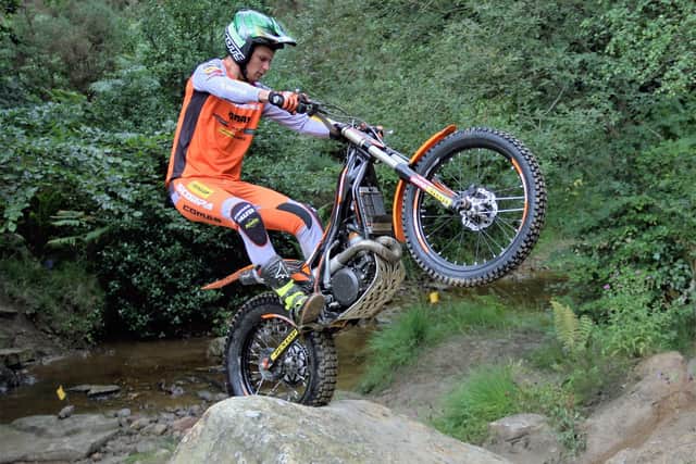 Moorsholm's Andy Chilton won the Expert Class at the Jacky Baxter Trophy on Sunday at Scarborough DMC by four marks.